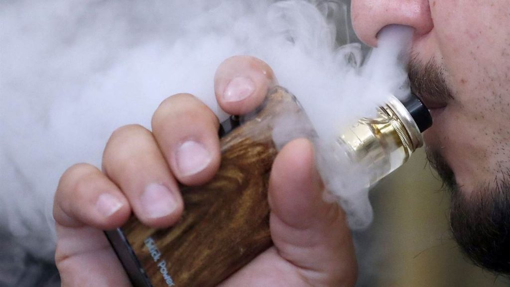 Study: Vapers, Smokers Not More Likely to be Infected with COVID-19 by Landon Mion – Townhall